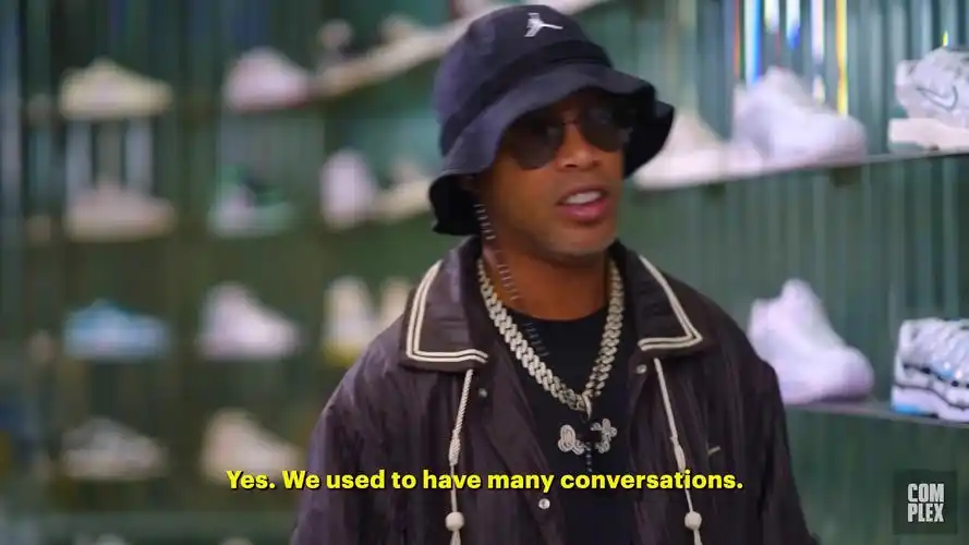 仅展现了球 仅展现了球